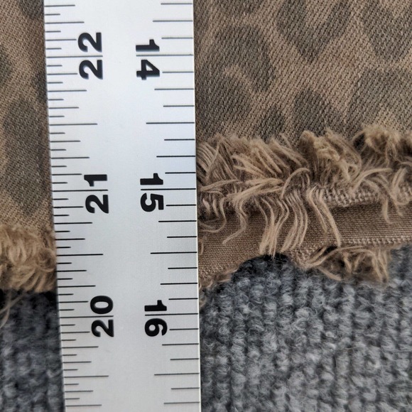 Mudd Flex Stretch Womens Jean Shorts Brown Leopard Pattern Size 13 Pockets - Picture 5 of 11